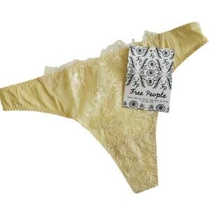 FREE PEOPLE Allure Thong panties lace low rise undies in honey bee Size XS NEW